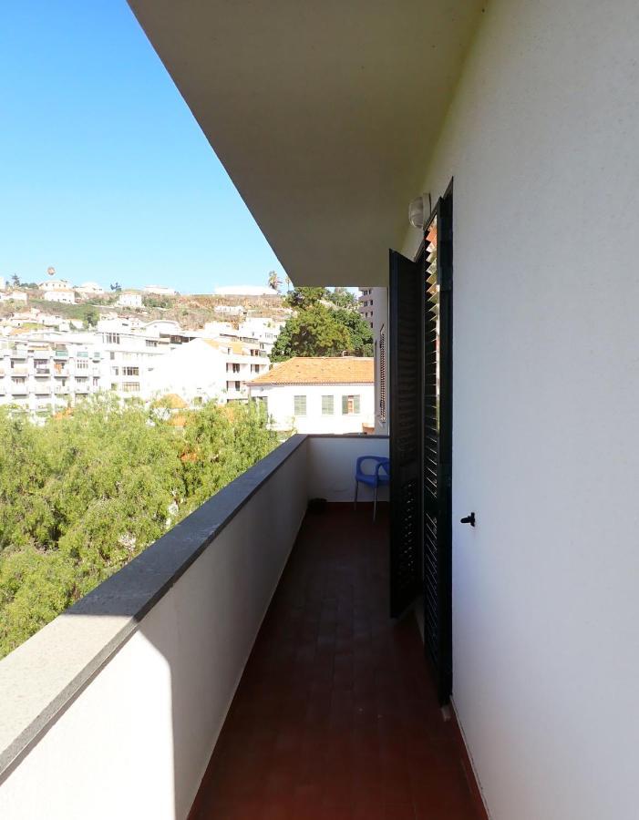 Funchal Petrolhead Apartment Exteriör bild