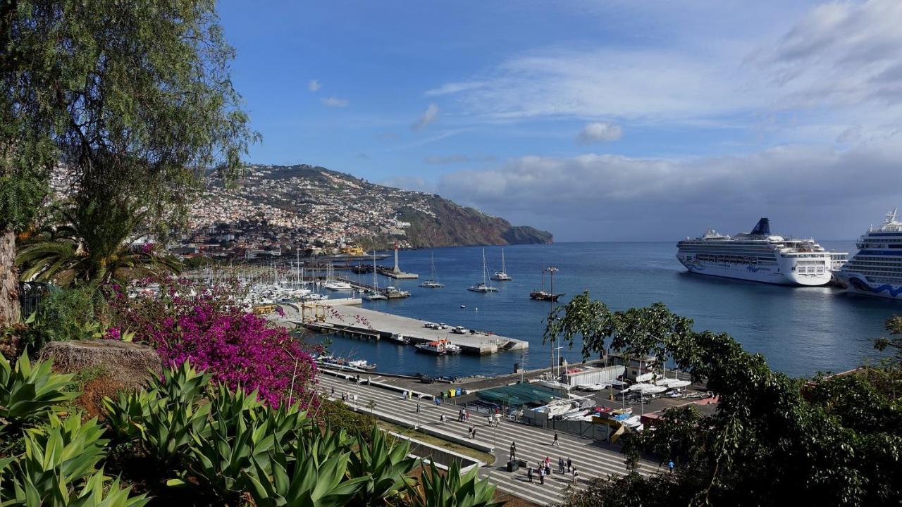 Funchal Petrolhead Apartment Exteriör bild